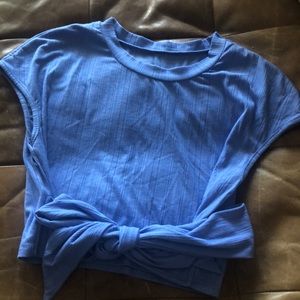 Periwinkle Crop Top m/l